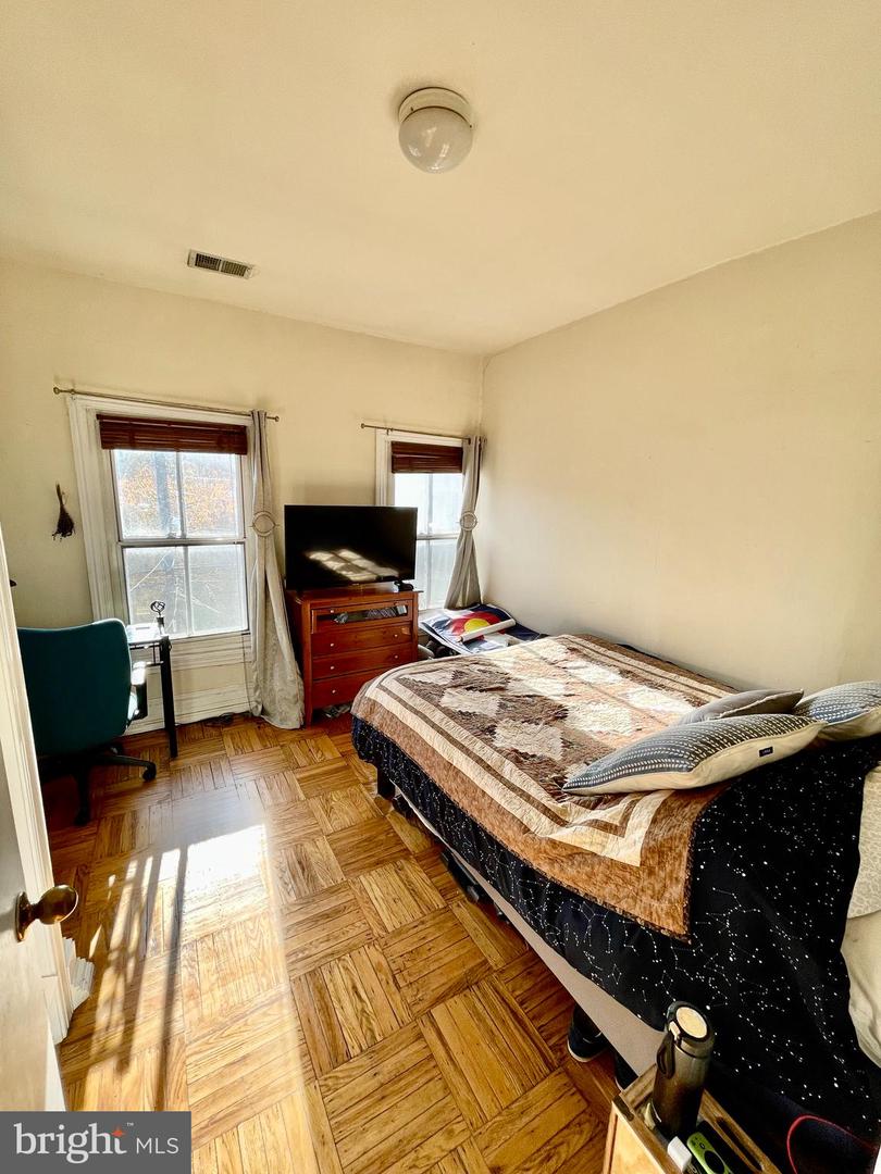 4253 Ridge Ave #3f Property Photo 8