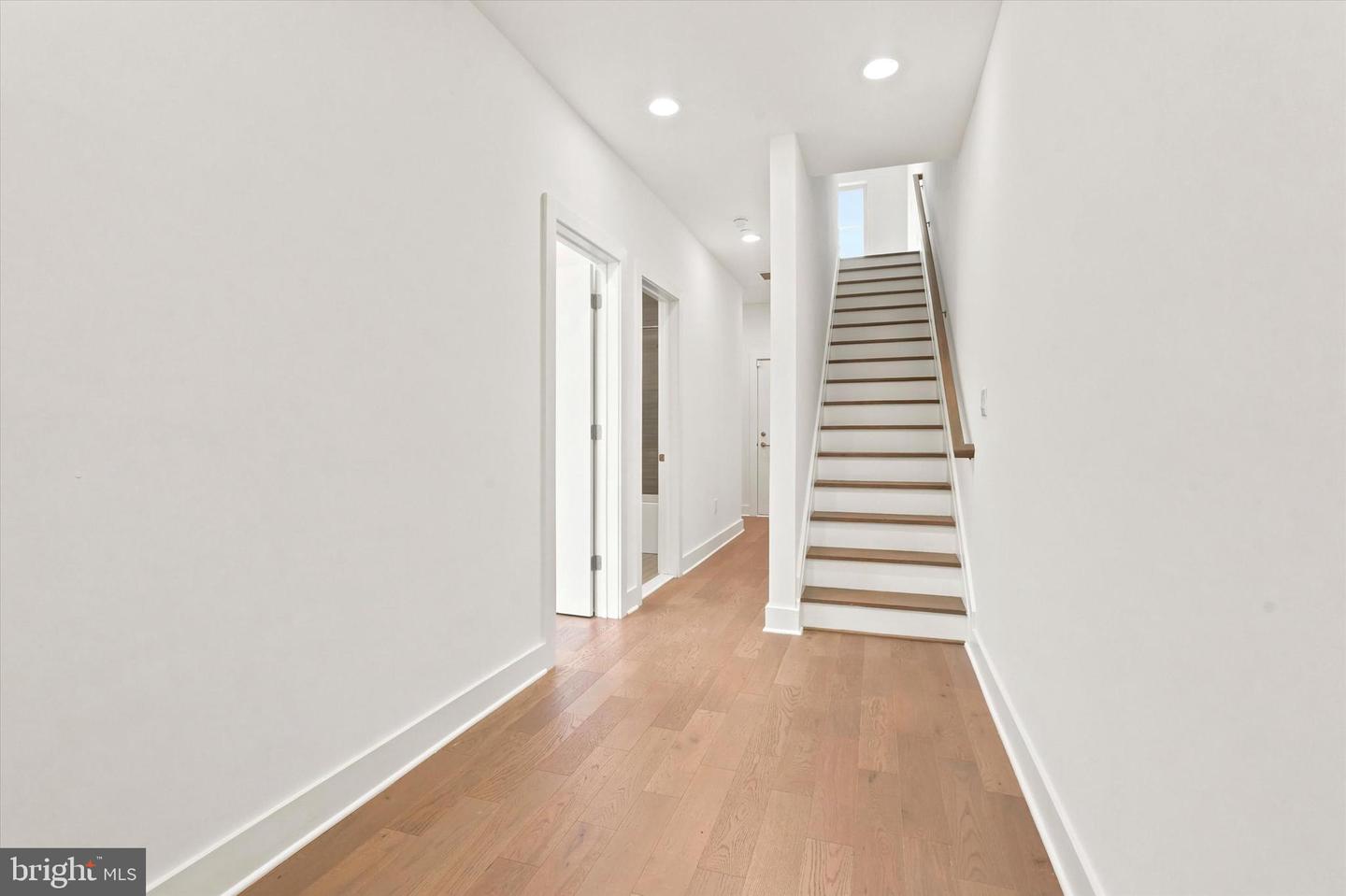 1420 S Howard St Property Photo 18