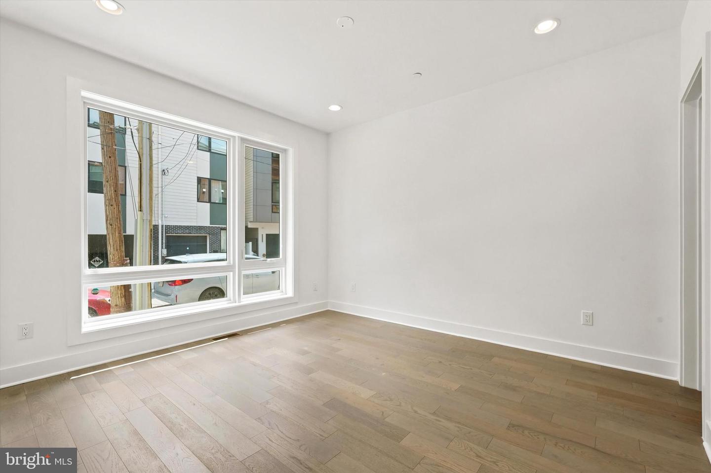 1420 S Howard St Property Photo 19