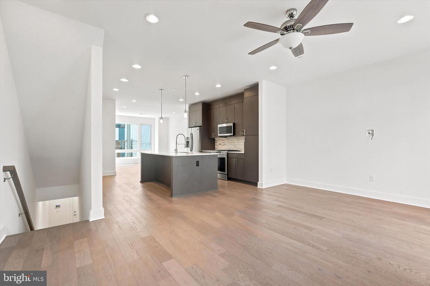 1420 S Howard St Property Photo 30