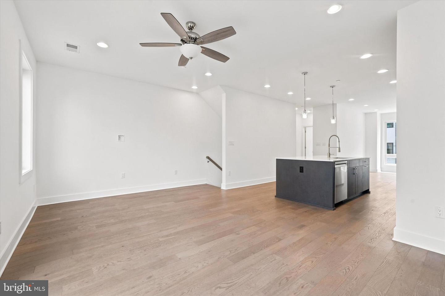 1420 S Howard St Property Photo 32