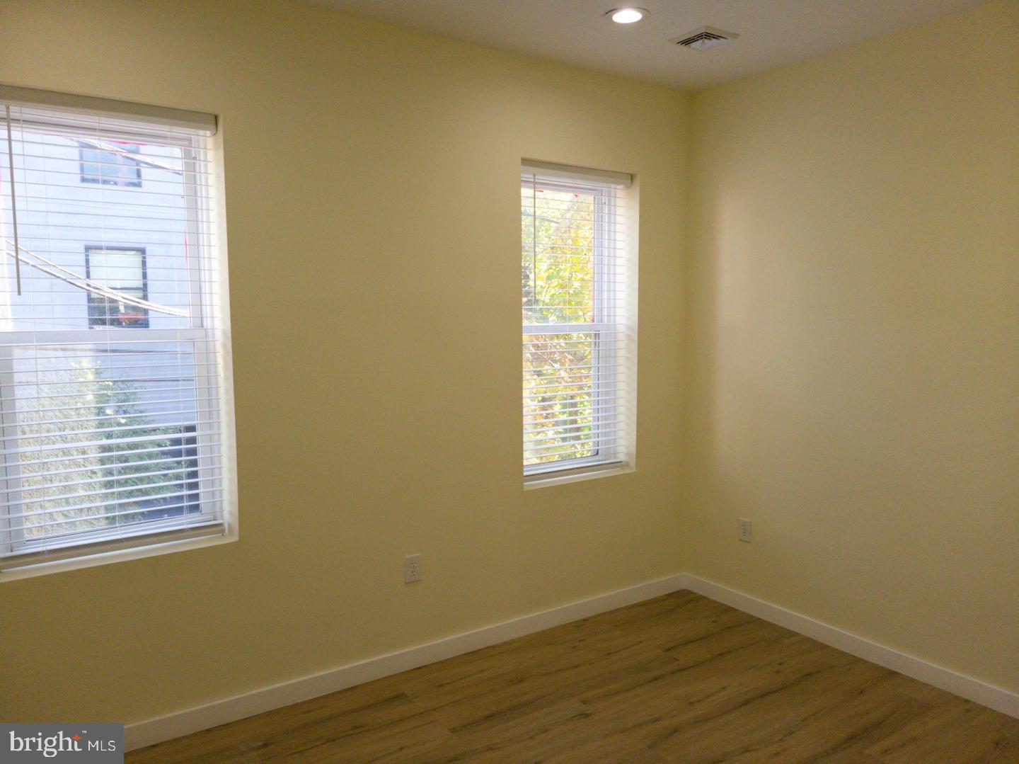 1558 N Randolph St #1st Floor Property Photo 18
