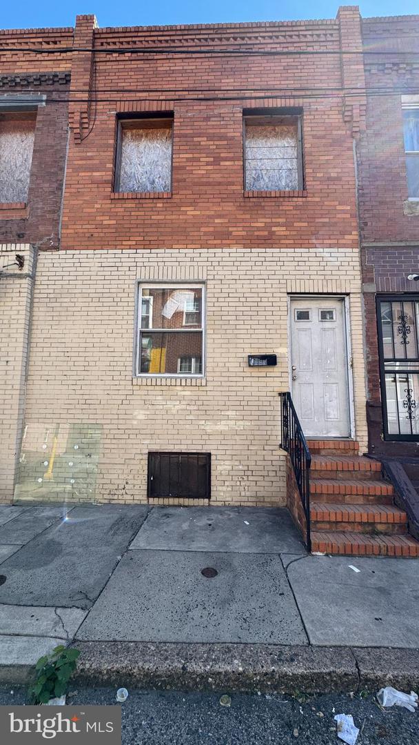 2003 S Beechwood St Property Photo 1