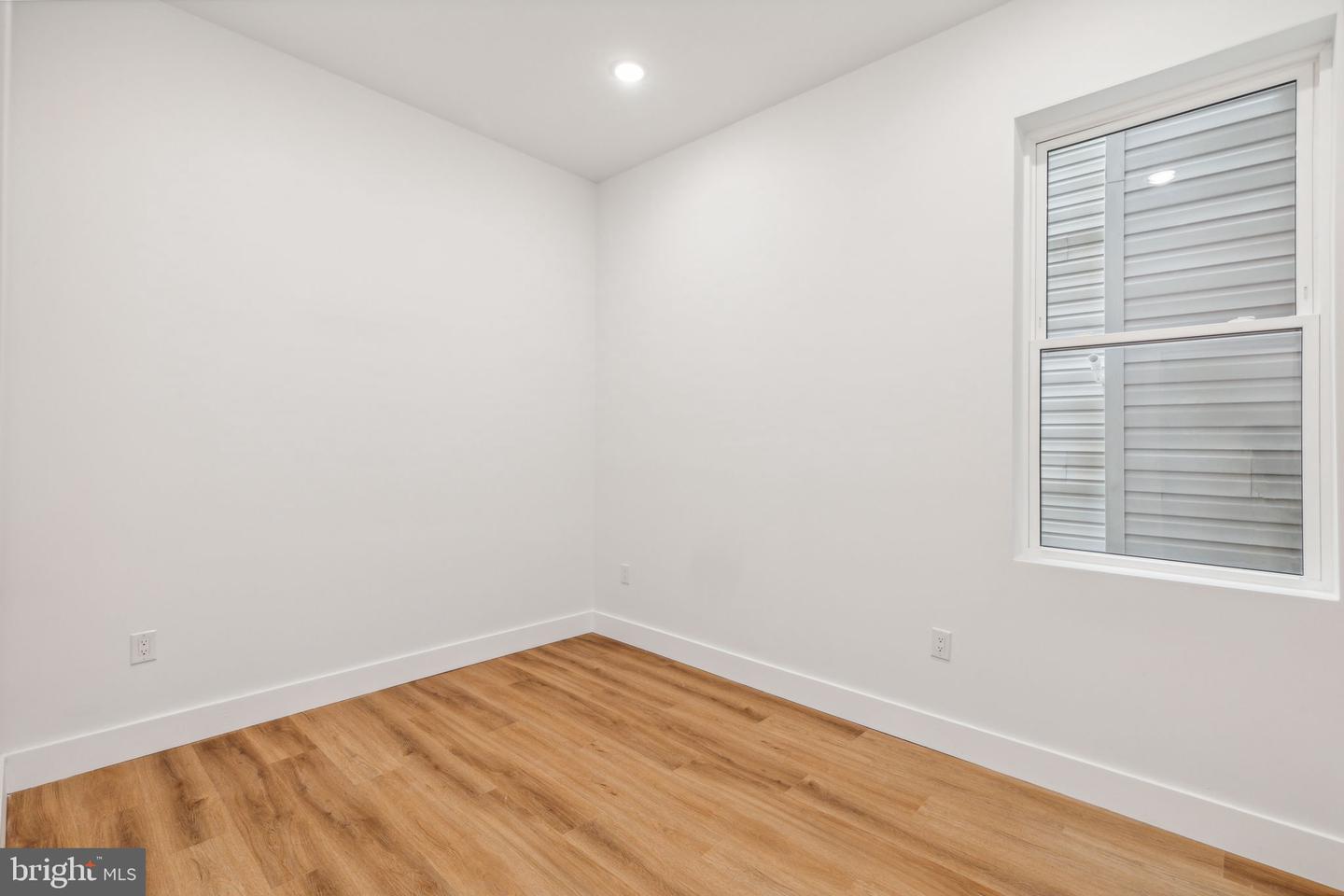 417 W Cumberland St Property Photo 12