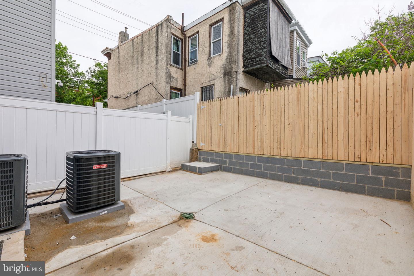 417 W Cumberland St Property Photo 19