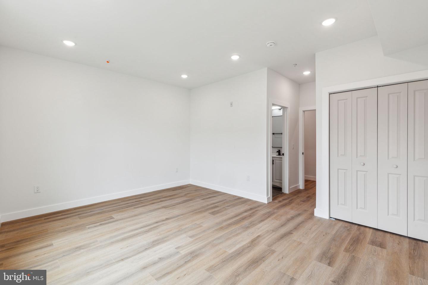 417 W Cumberland St Property Photo 53