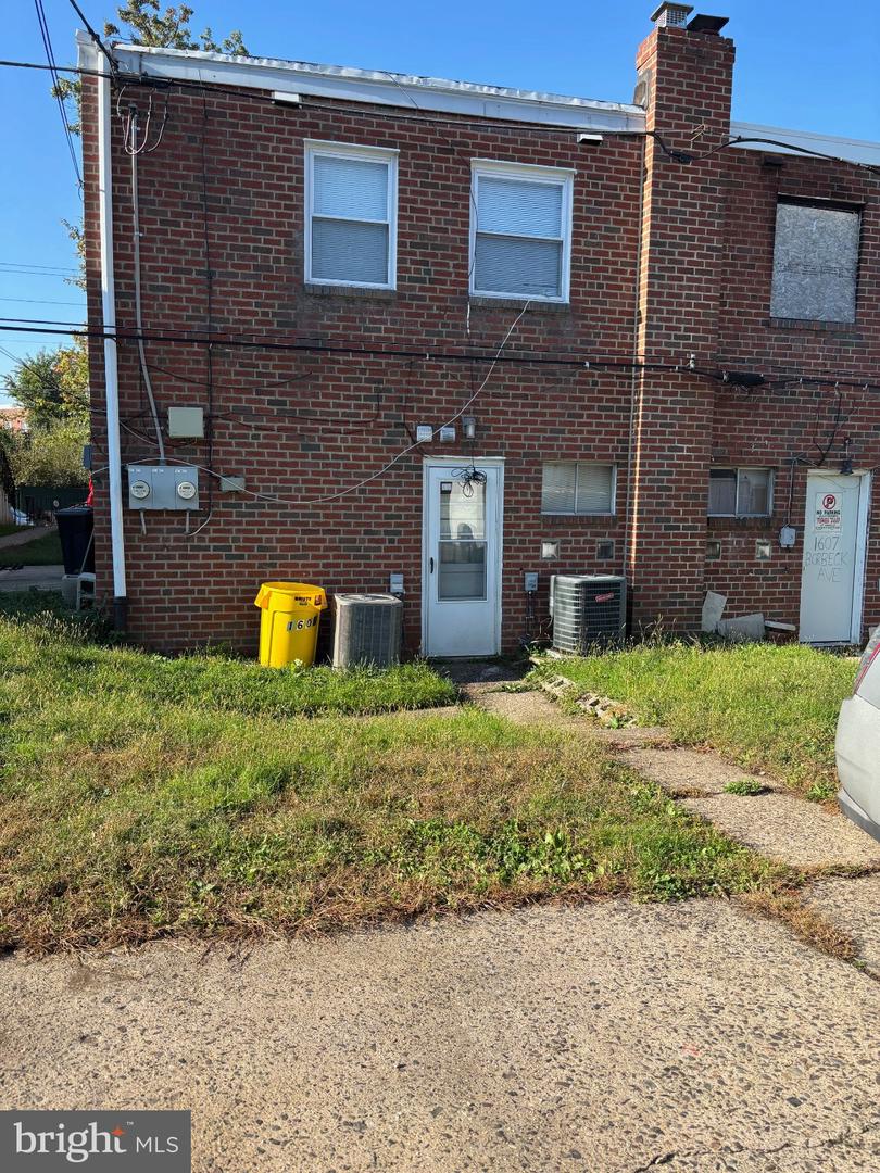 1609 Borbeck Ave Property Photo 3