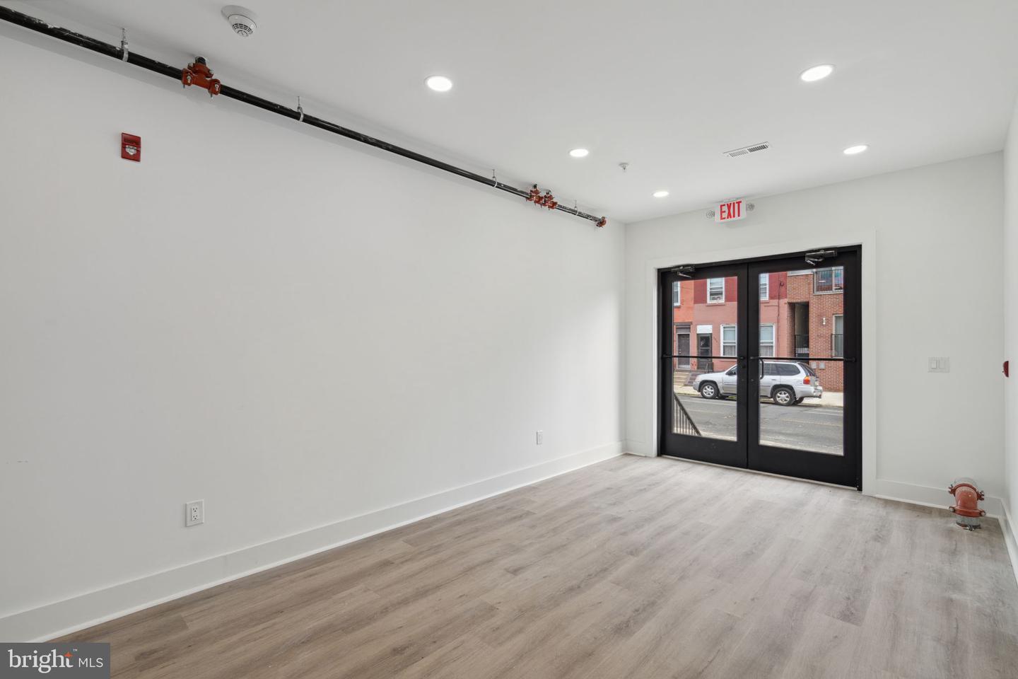 528 W Berks St Property Photo 18