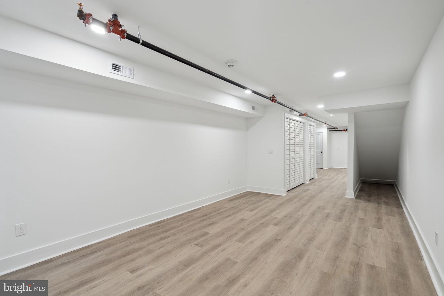 528 W Berks St Property Photo 23