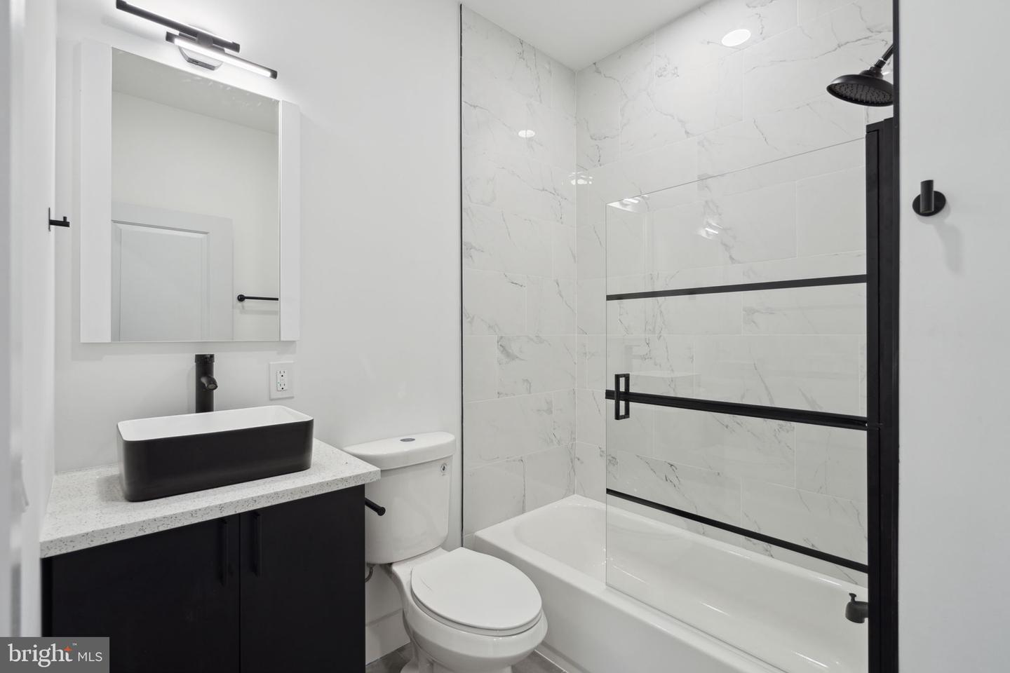 528 W Berks St Property Photo 31