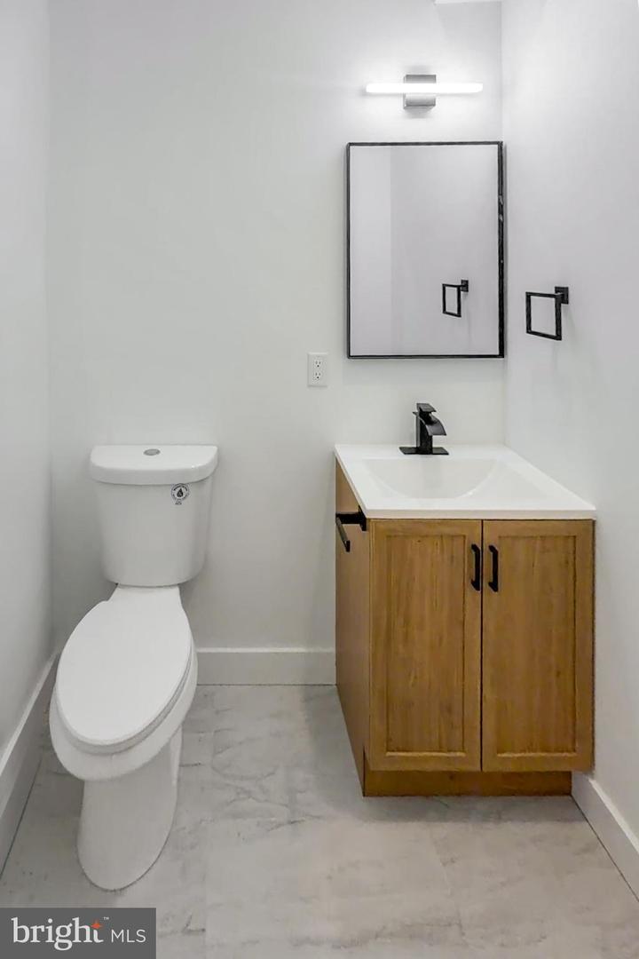 2350 N 16th St Property Photo 27
