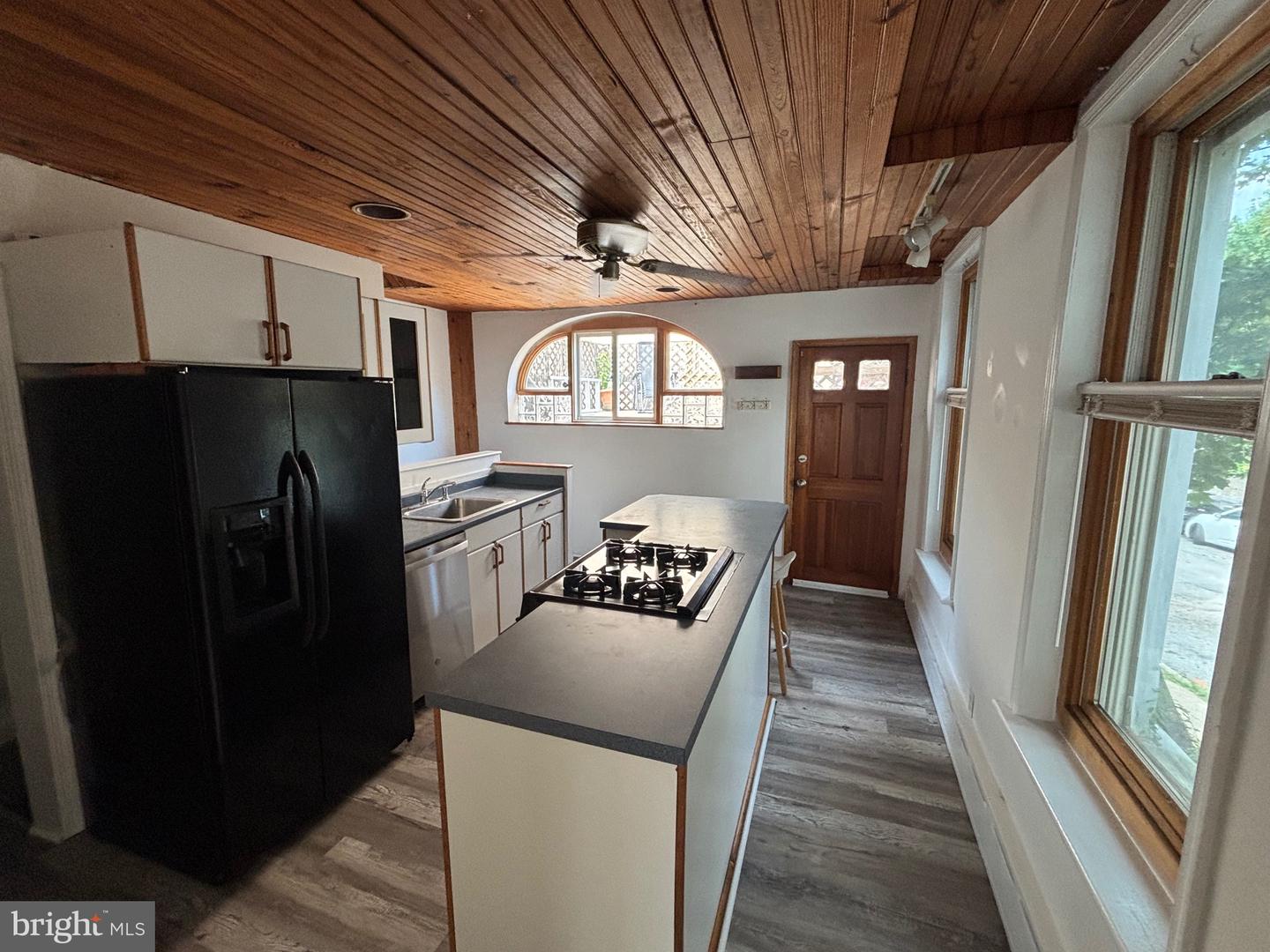 PAPH2638356 Property Photo 6