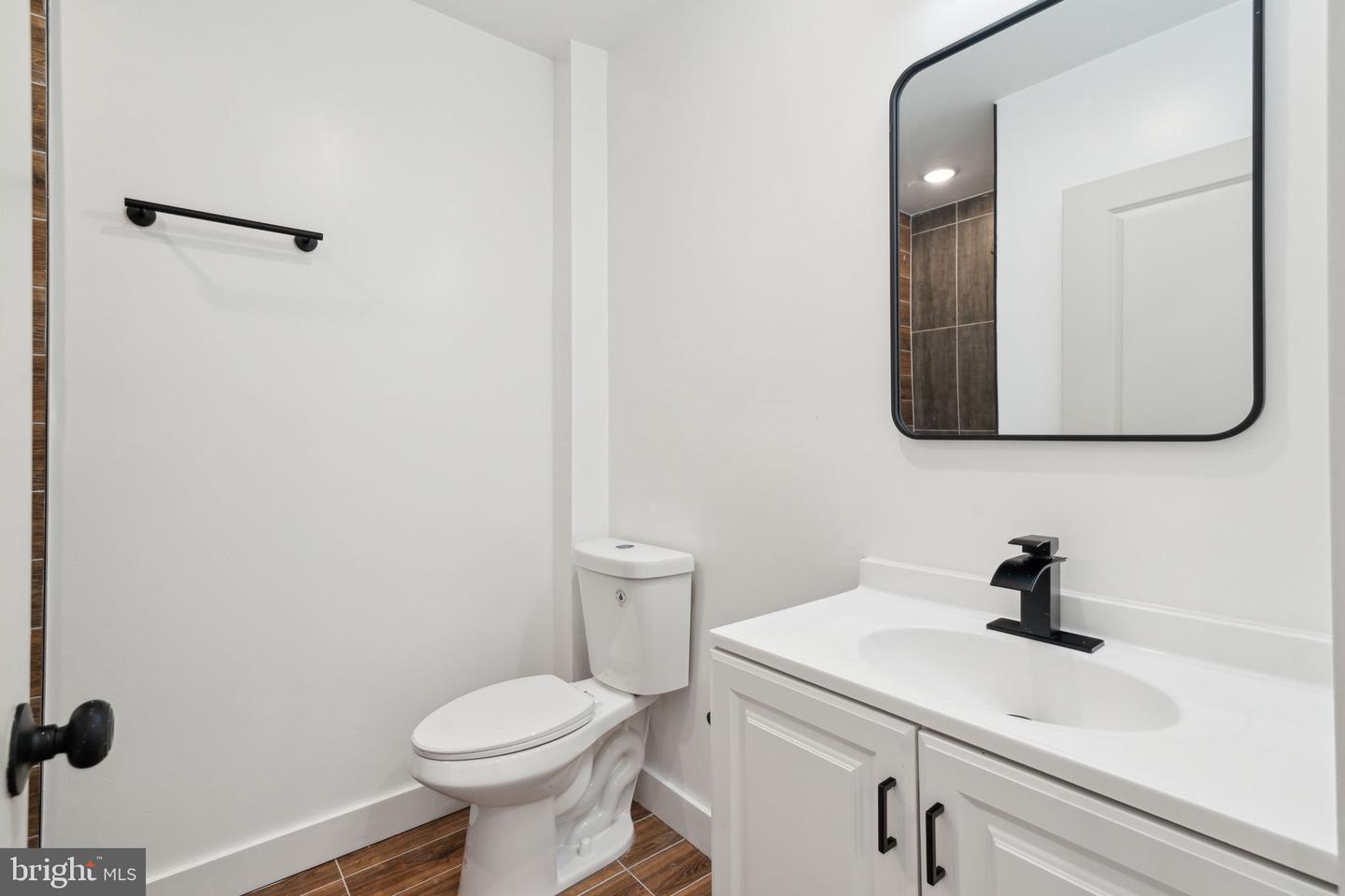 922 W Susquehanna Ave Property Photo 7