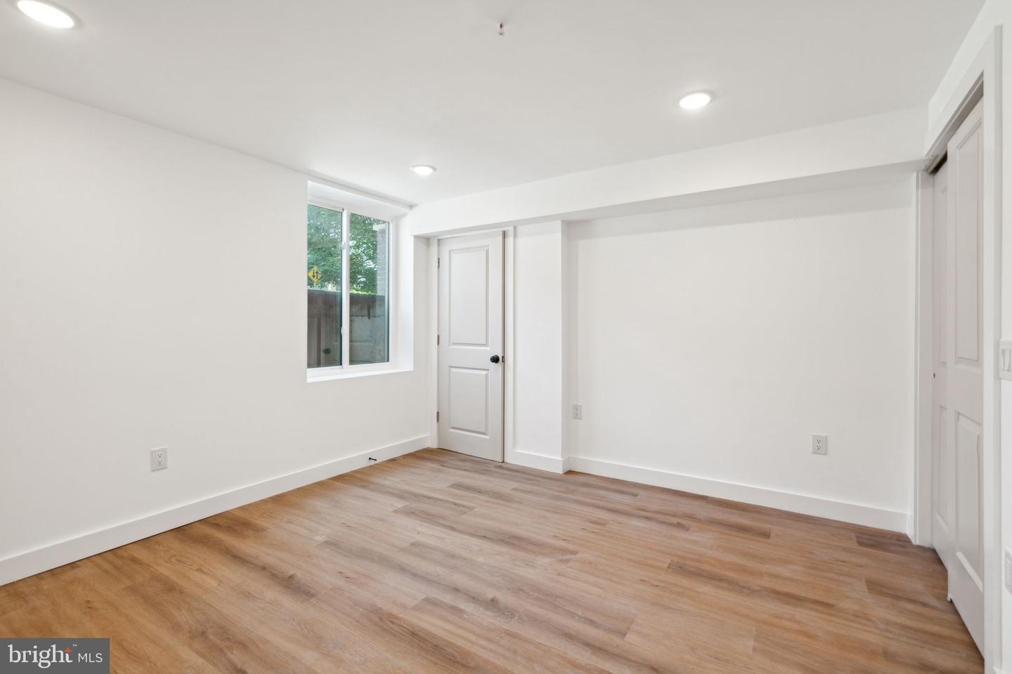 922 W Susquehanna Ave Property Photo 20
