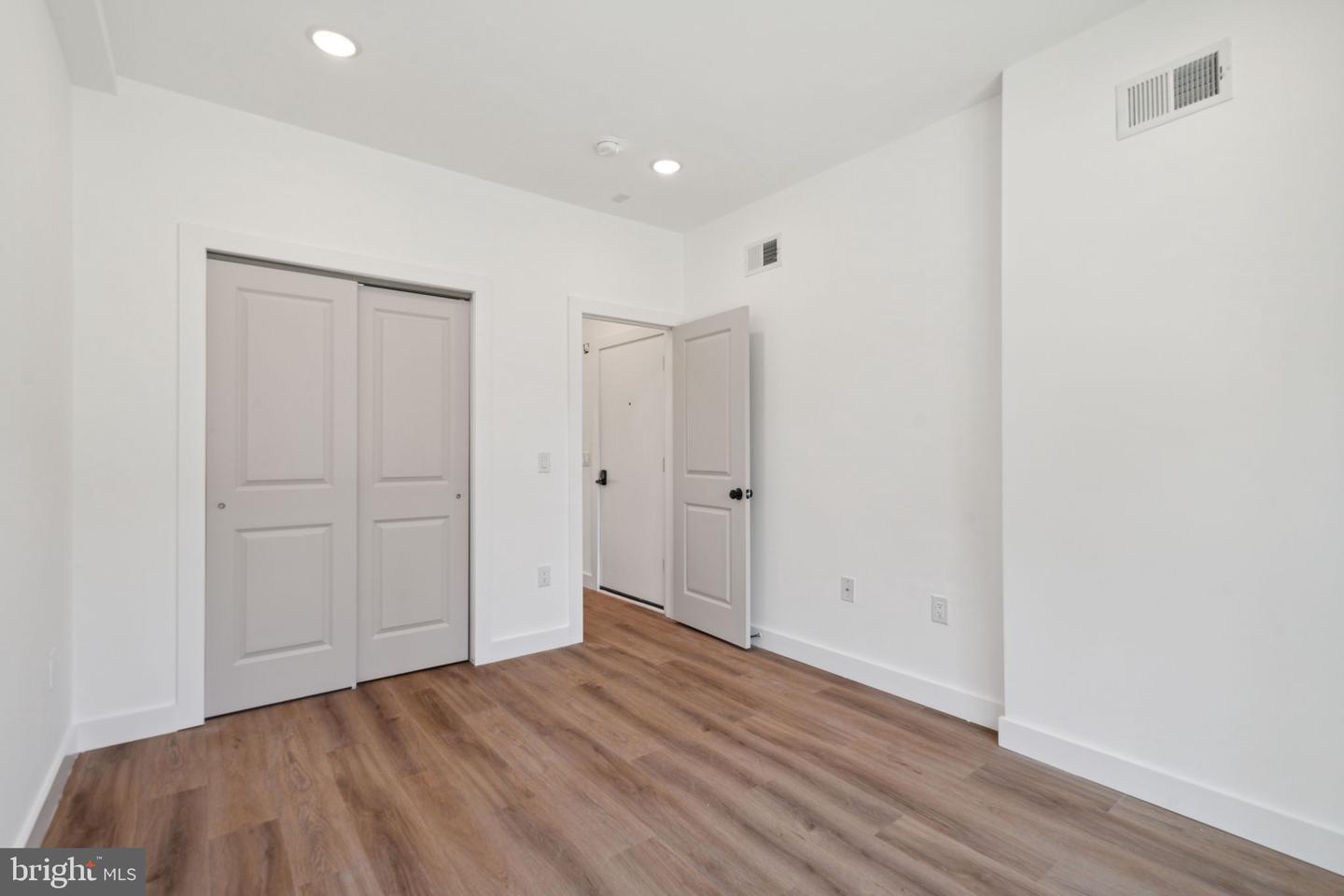922 W Susquehanna Ave Property Photo 38
