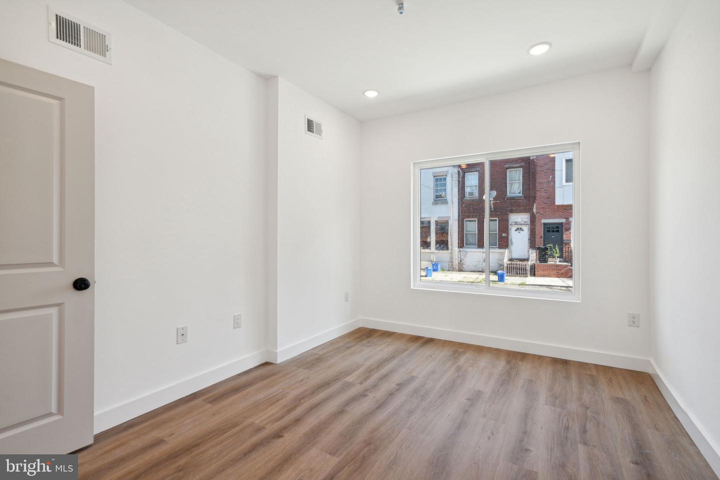 922 W Susquehanna Ave Property Photo 39