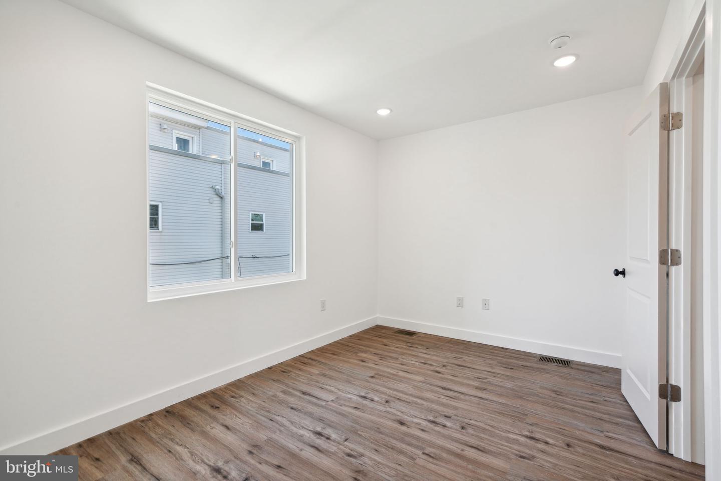 922 W Susquehanna Ave Property Photo 51