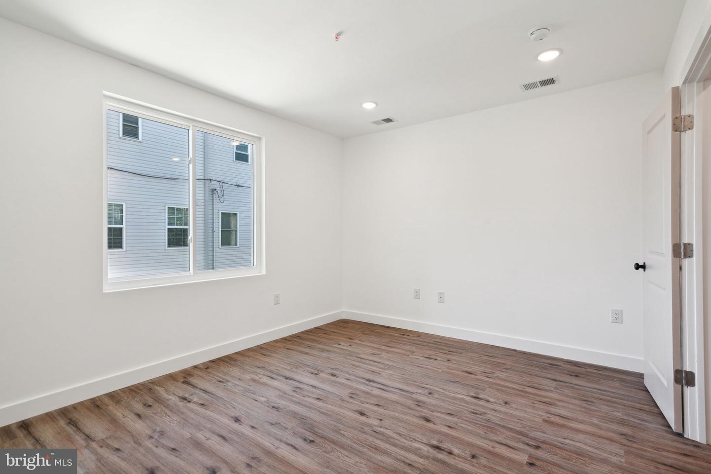 922 W Susquehanna Ave Property Photo 62