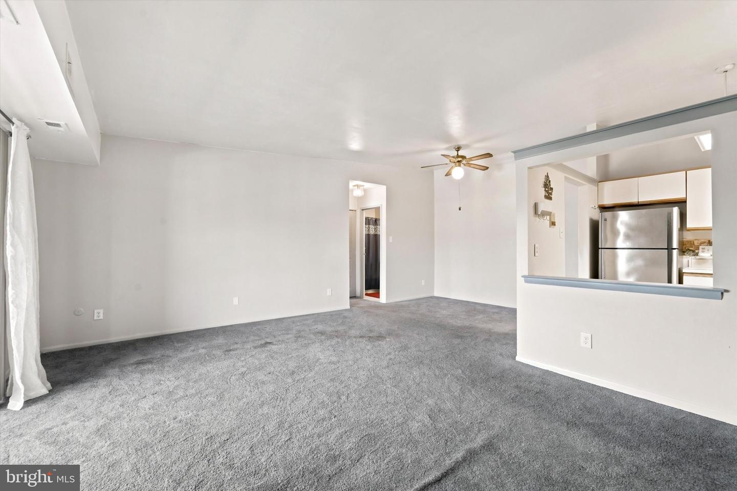 58201 Delaire Landing Rd #201 Property Photo 8