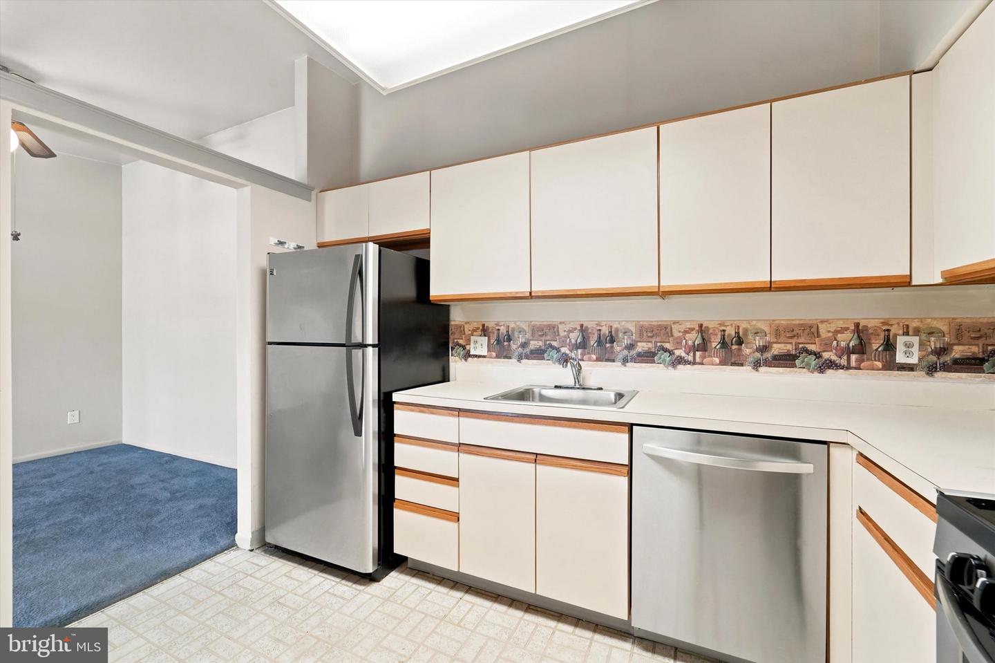 58201 Delaire Landing Rd #201 Property Photo 13