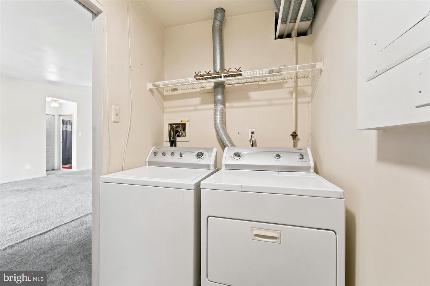 58201 Delaire Landing Rd #201 Property Photo 21