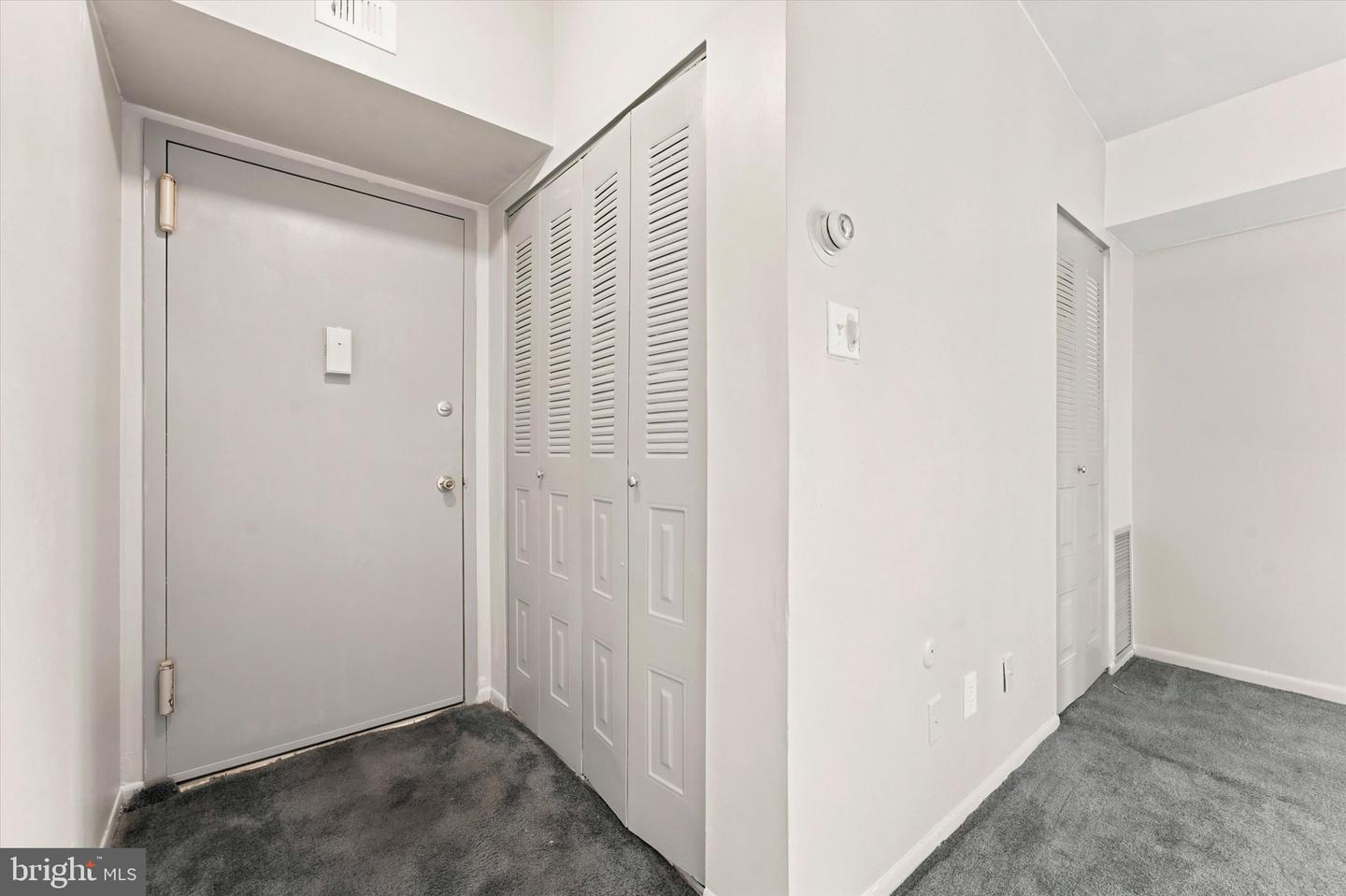 58201 Delaire Landing Rd #201 Property Photo 25