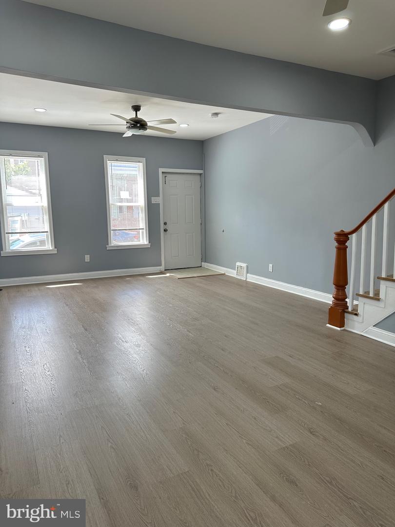 4119 Orchard St Property Photo 6