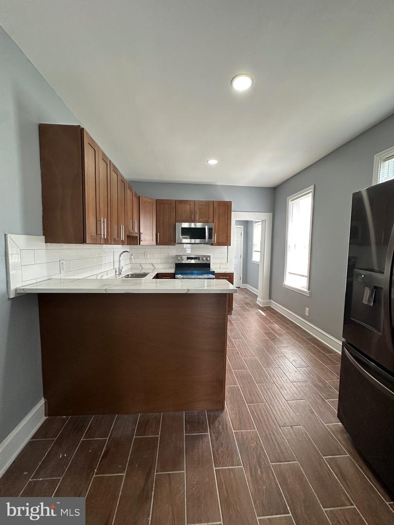 4119 Orchard St Property Photo 12