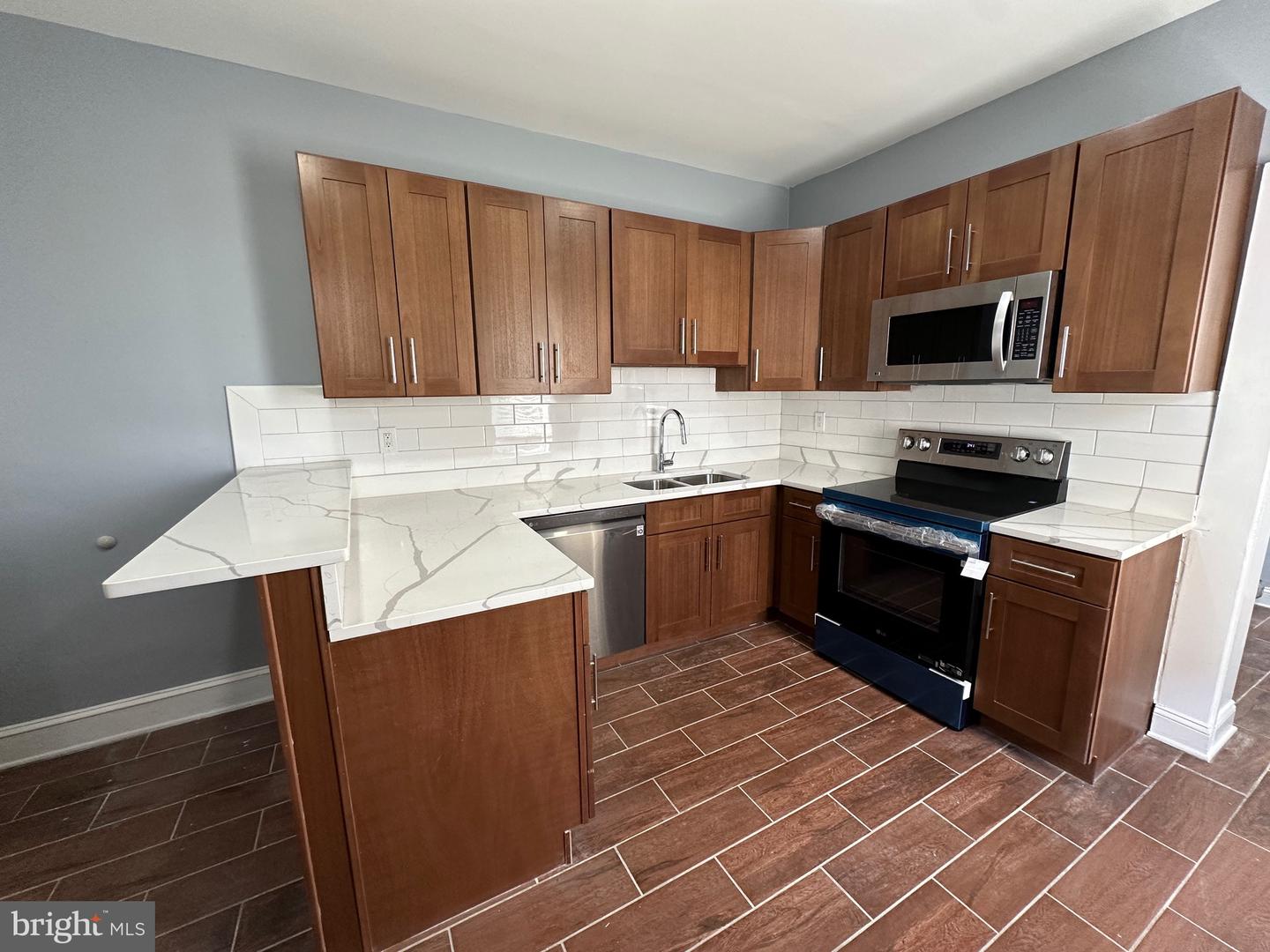 4119 Orchard St Property Photo 13