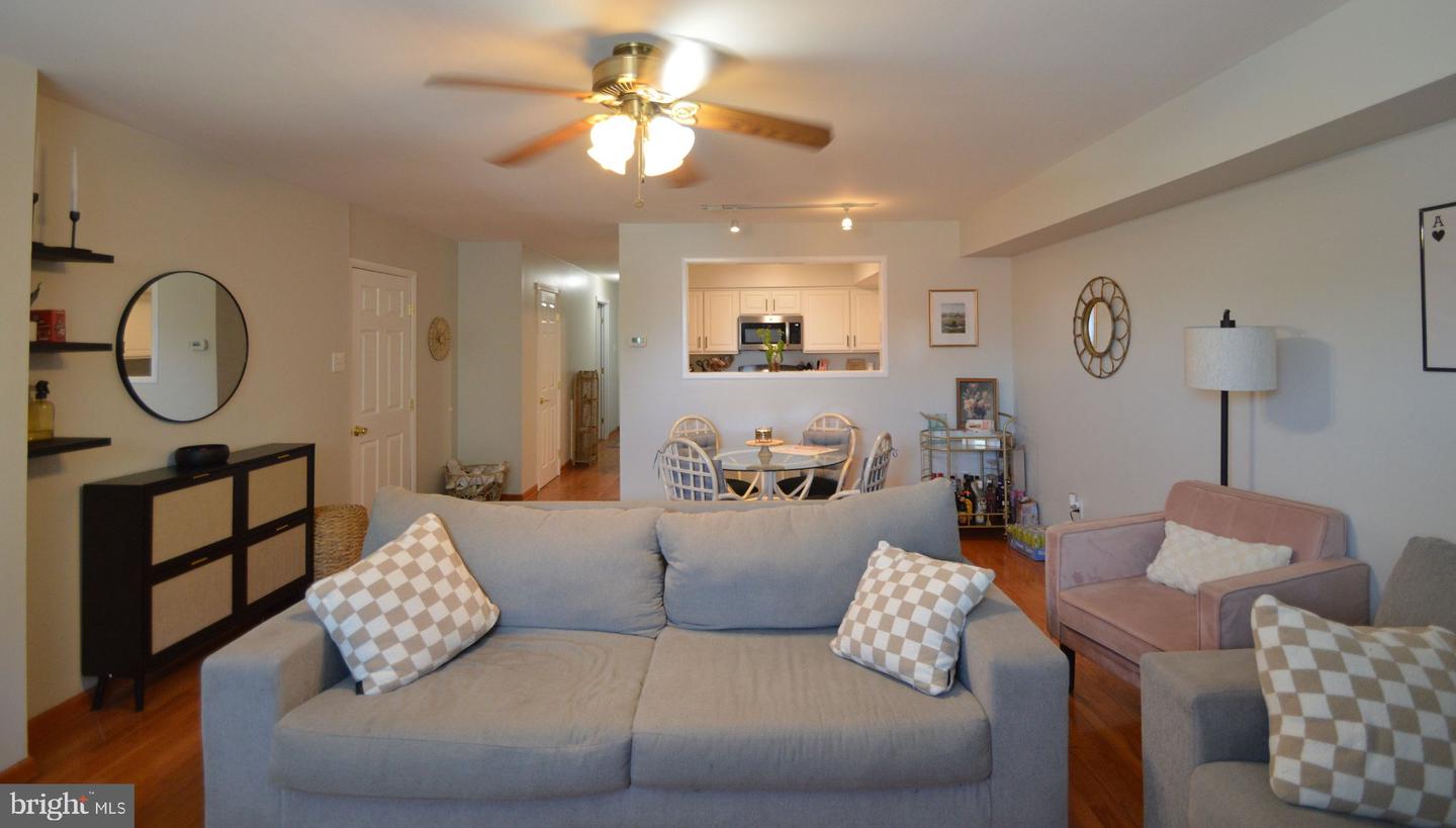 3362 Fairdale Rd Property Photo 4