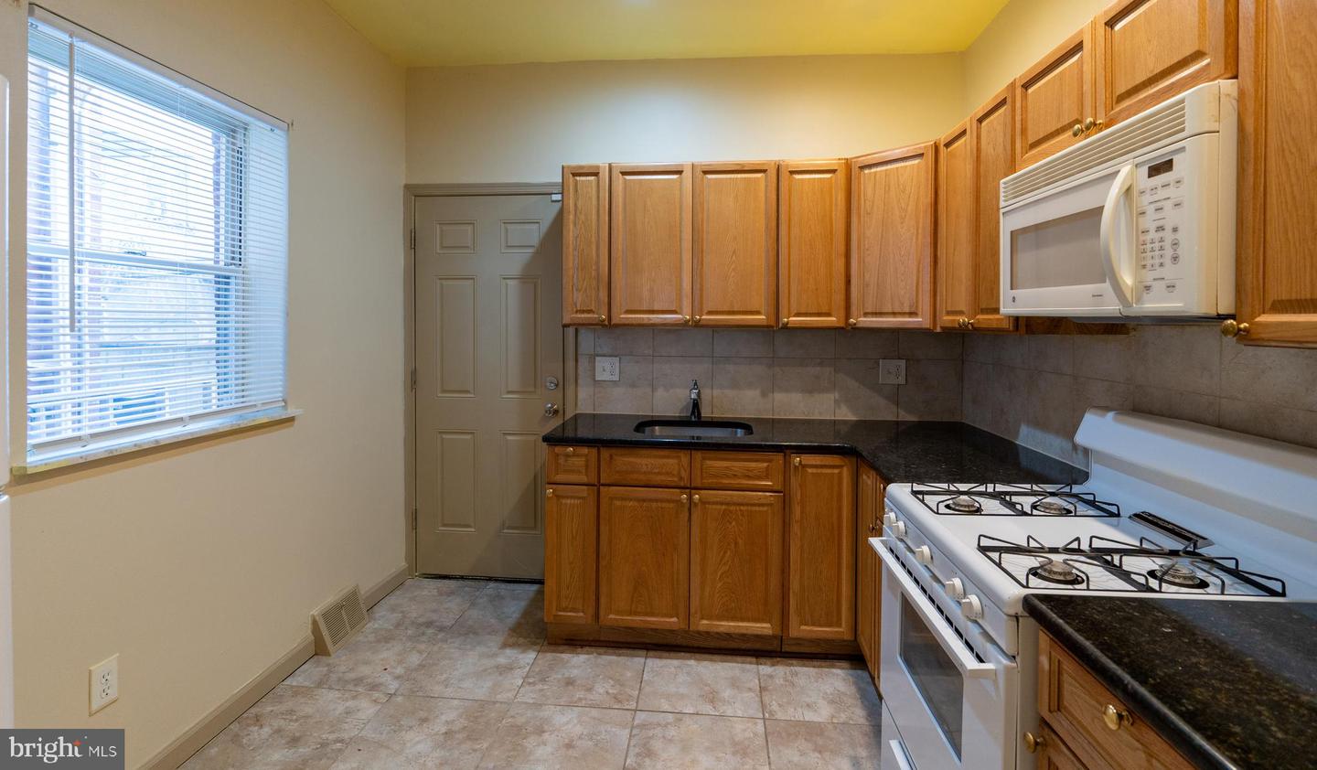 2022 S Opal St Property Photo 8