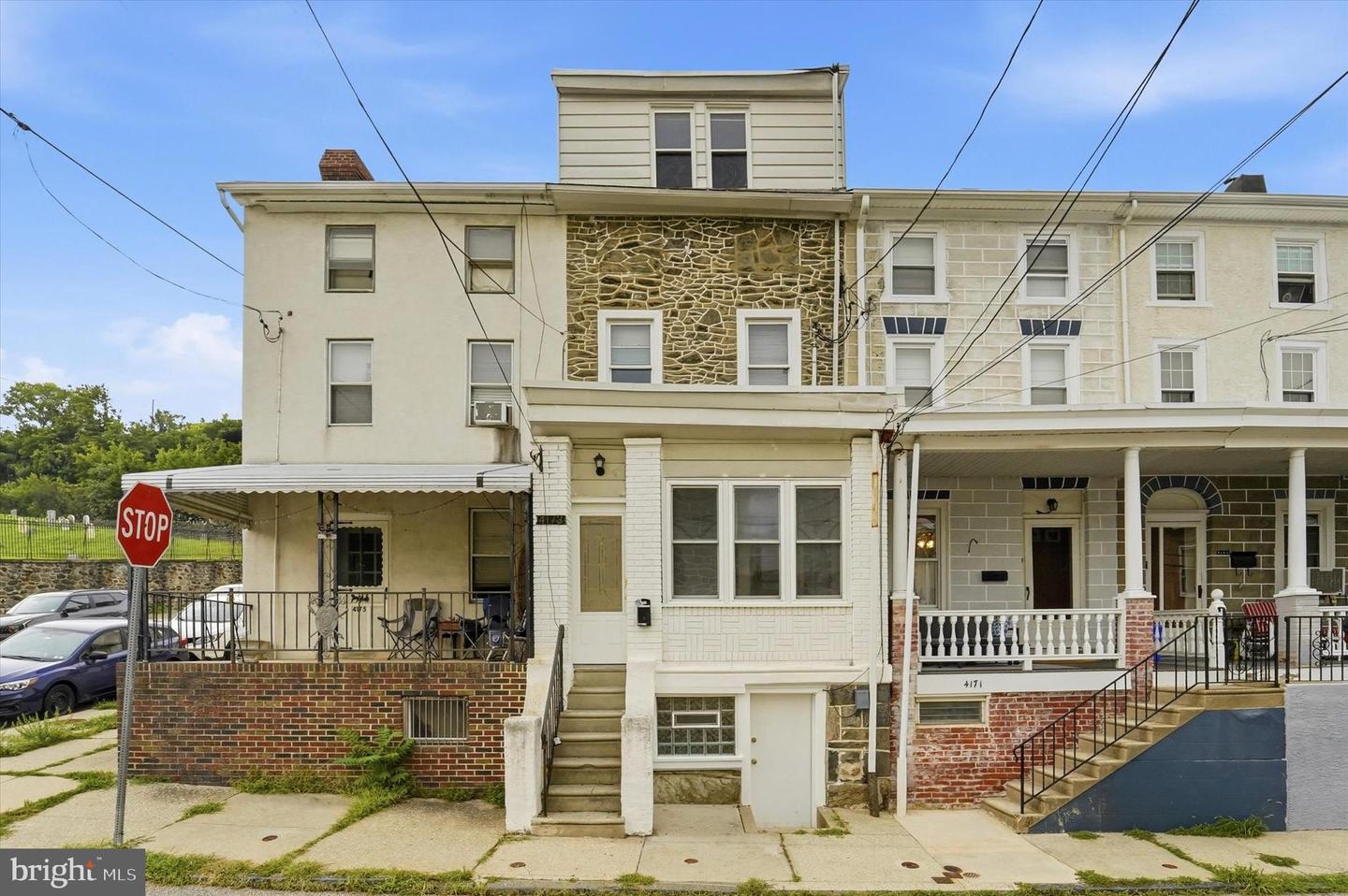 4173 Apple St Property Photo 1