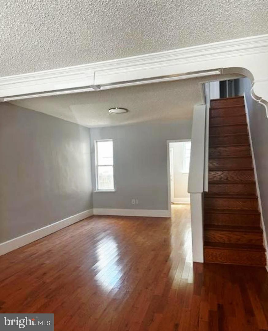 2517 S Mildred St Property Photo 3