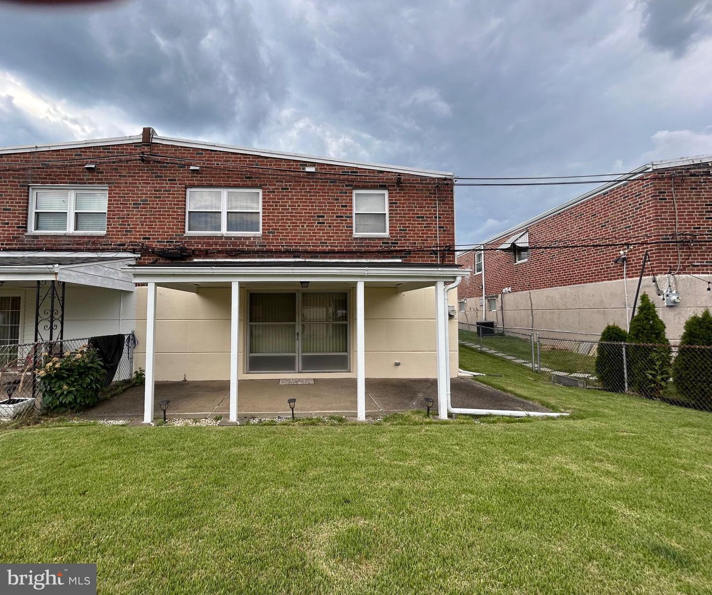 9811 Montour St Property Photo 4