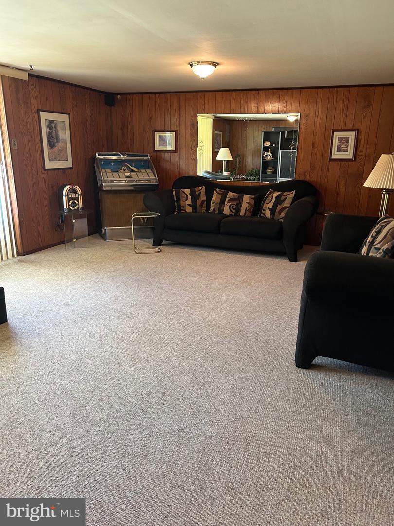 9811 Montour St Property Photo 24
