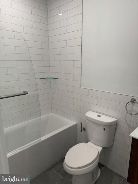 442 W Queen Ln #2 Property Photo 8