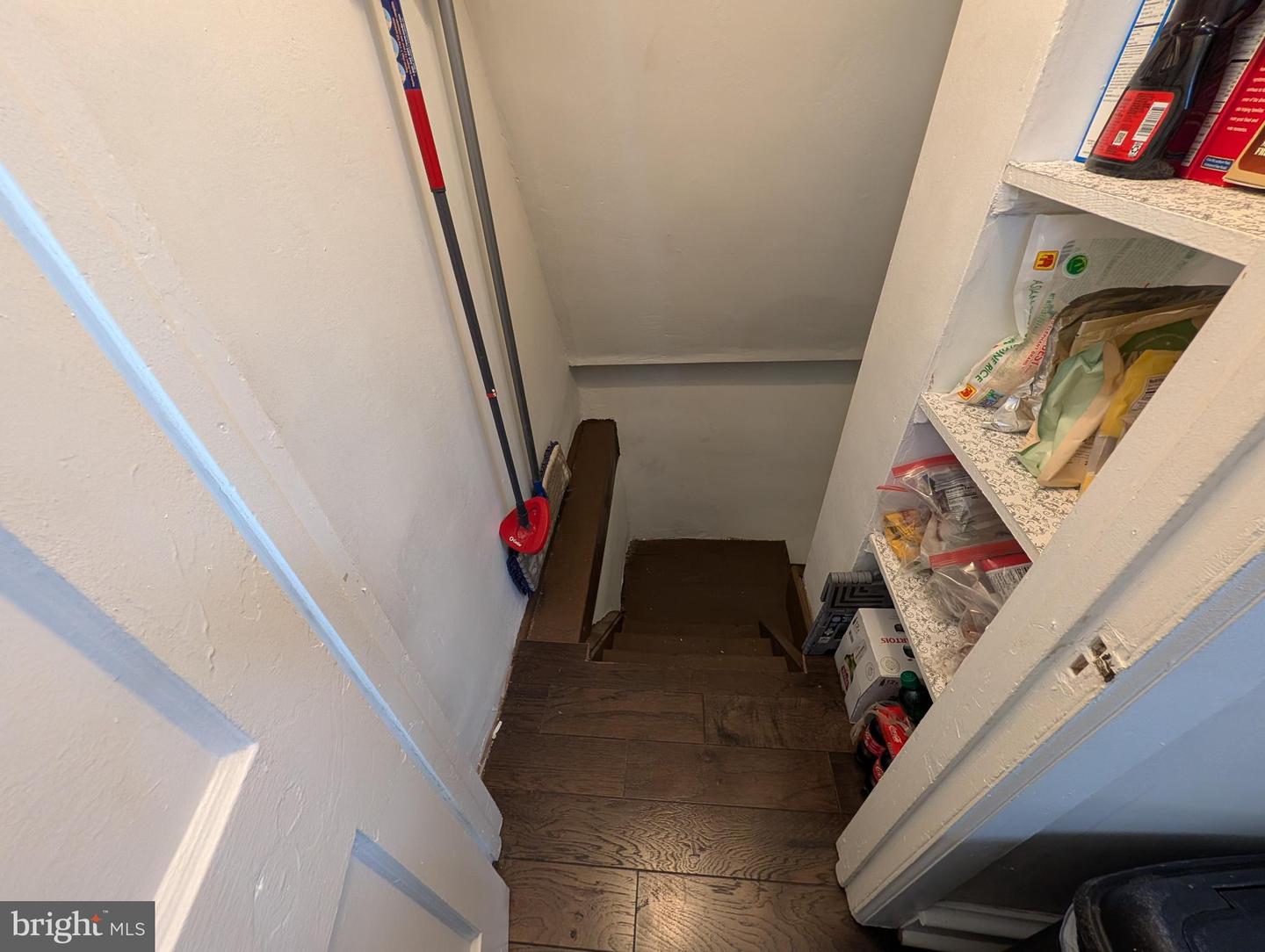 1856 Mohican St Property Photo 25
