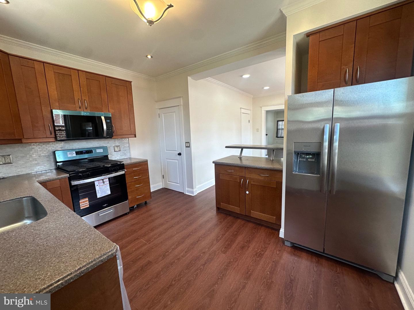 7535 Tabor Ave Property Photo 6