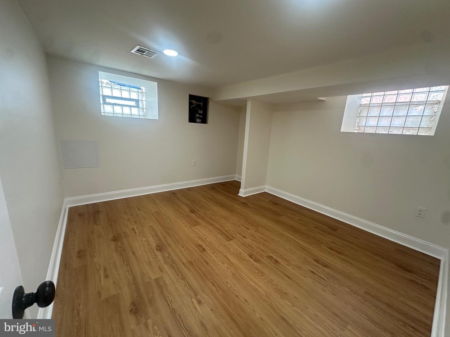 7535 Tabor Ave Property Photo 14