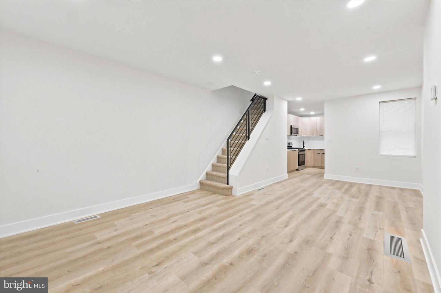 2088 Scattergood St Property Photo 5