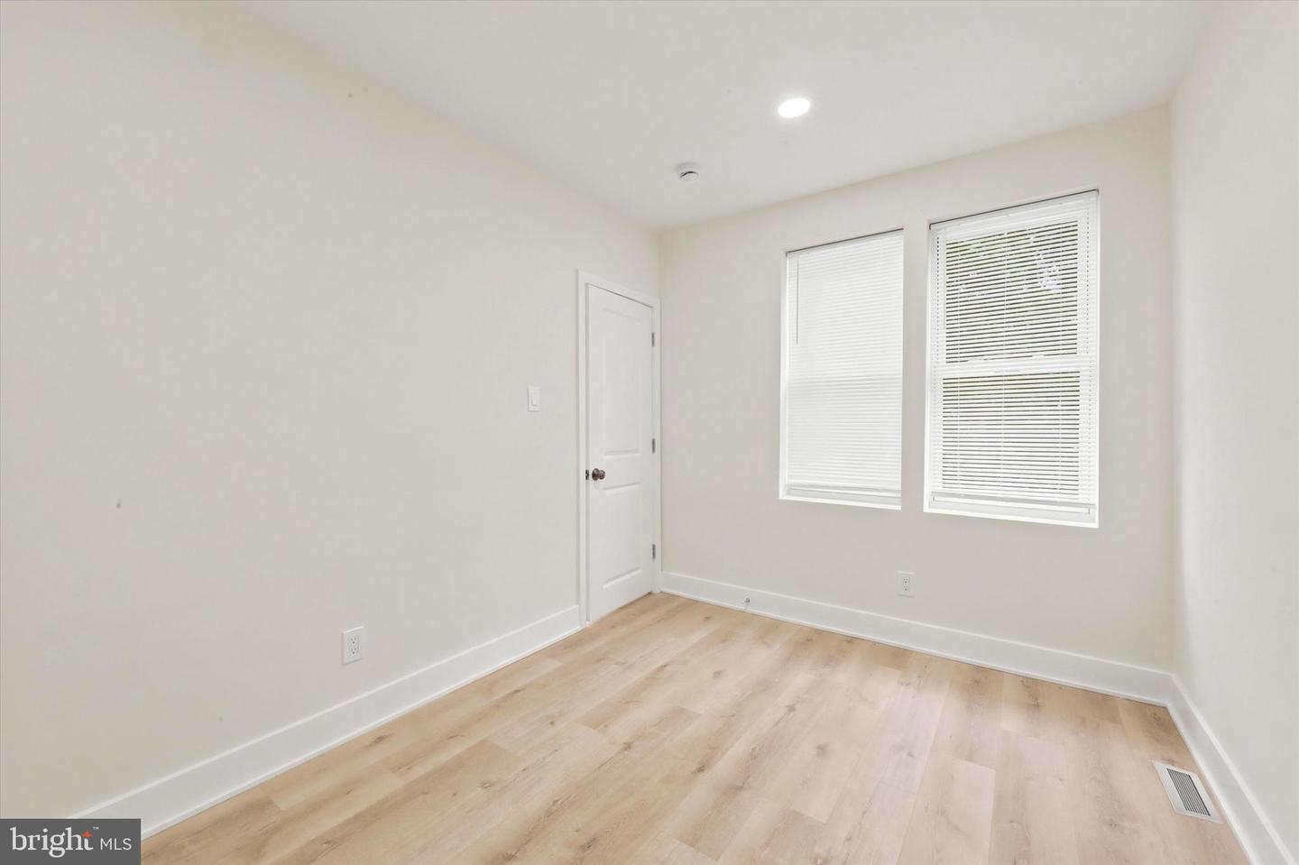 2088 Scattergood St Property Photo 8