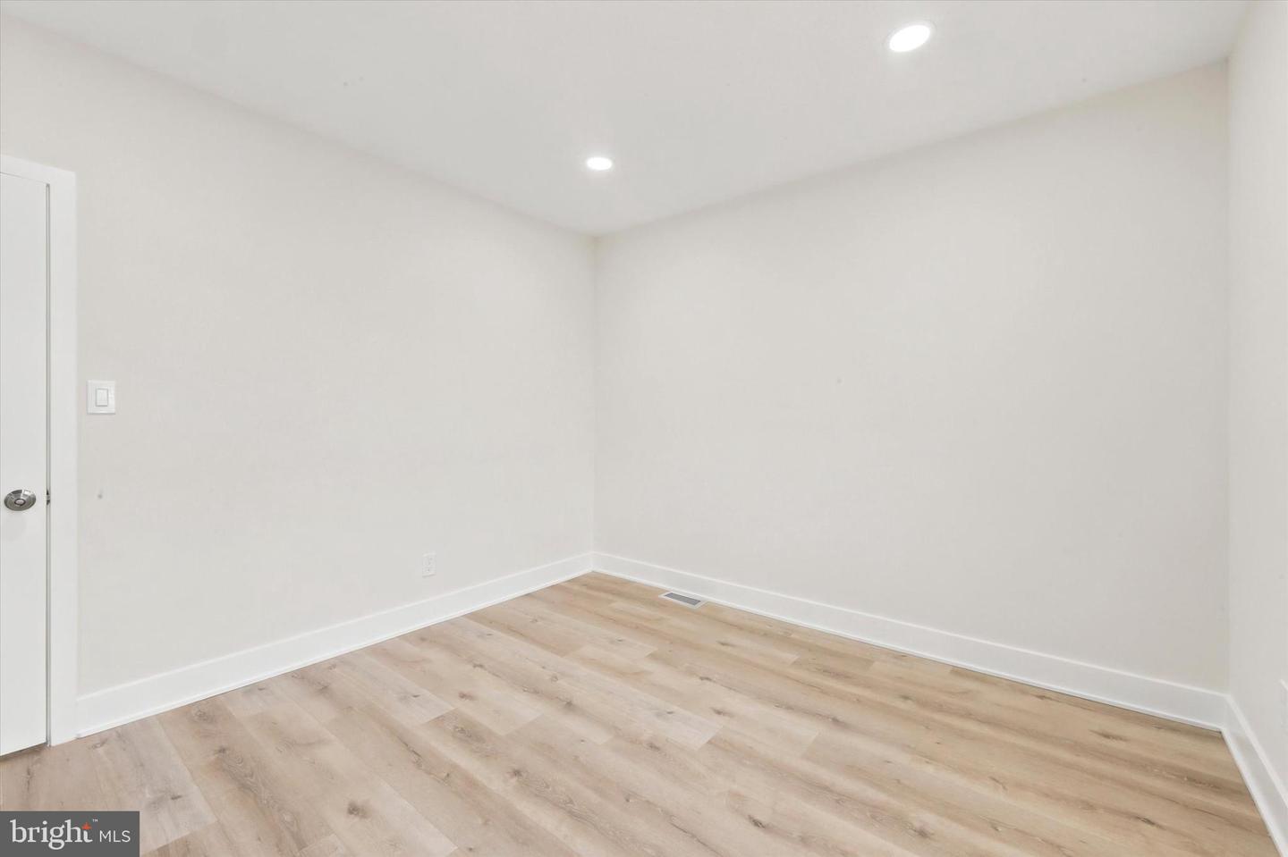2088 Scattergood St Property Photo 10