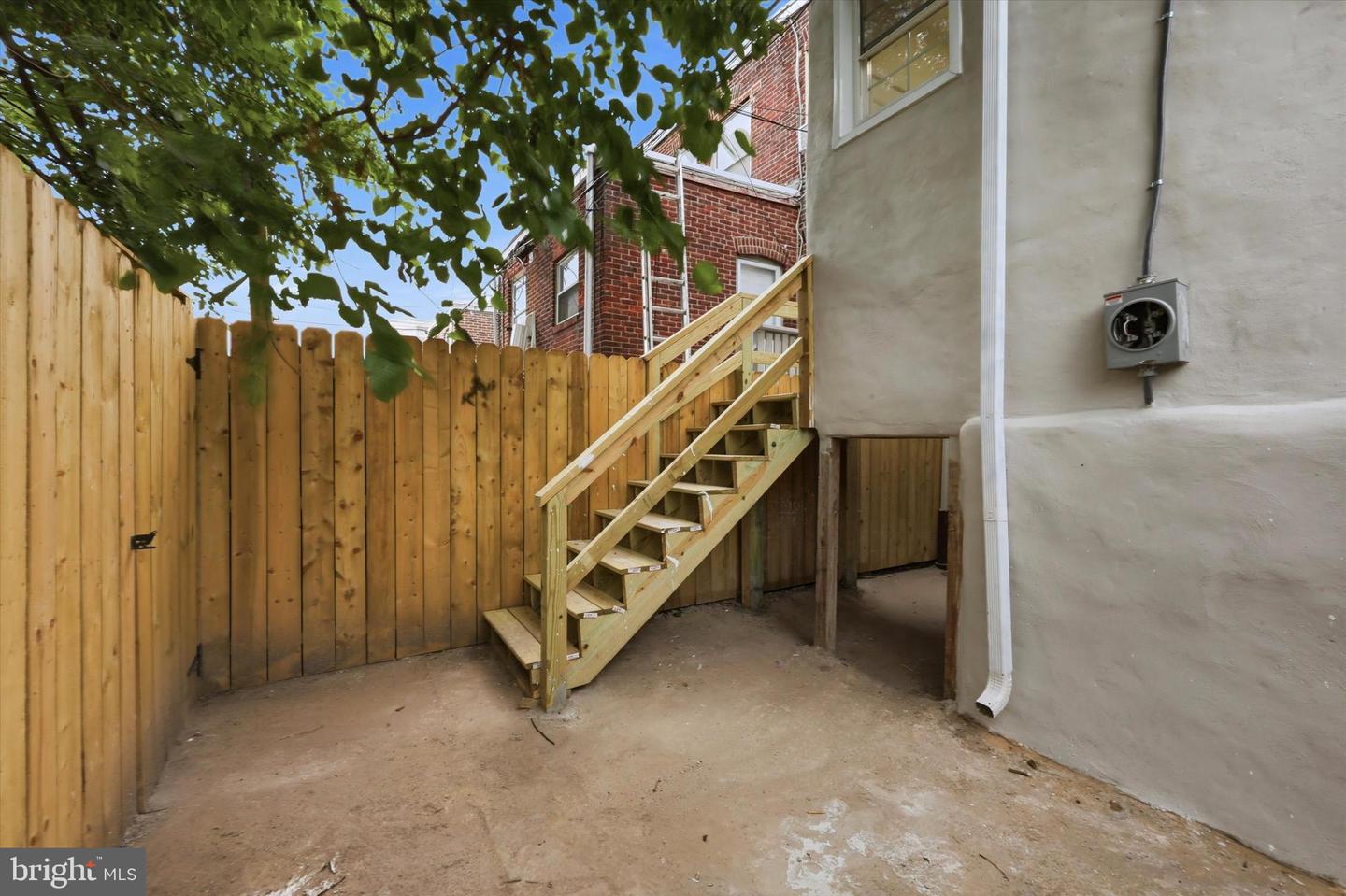 2088 Scattergood St Property Photo 14