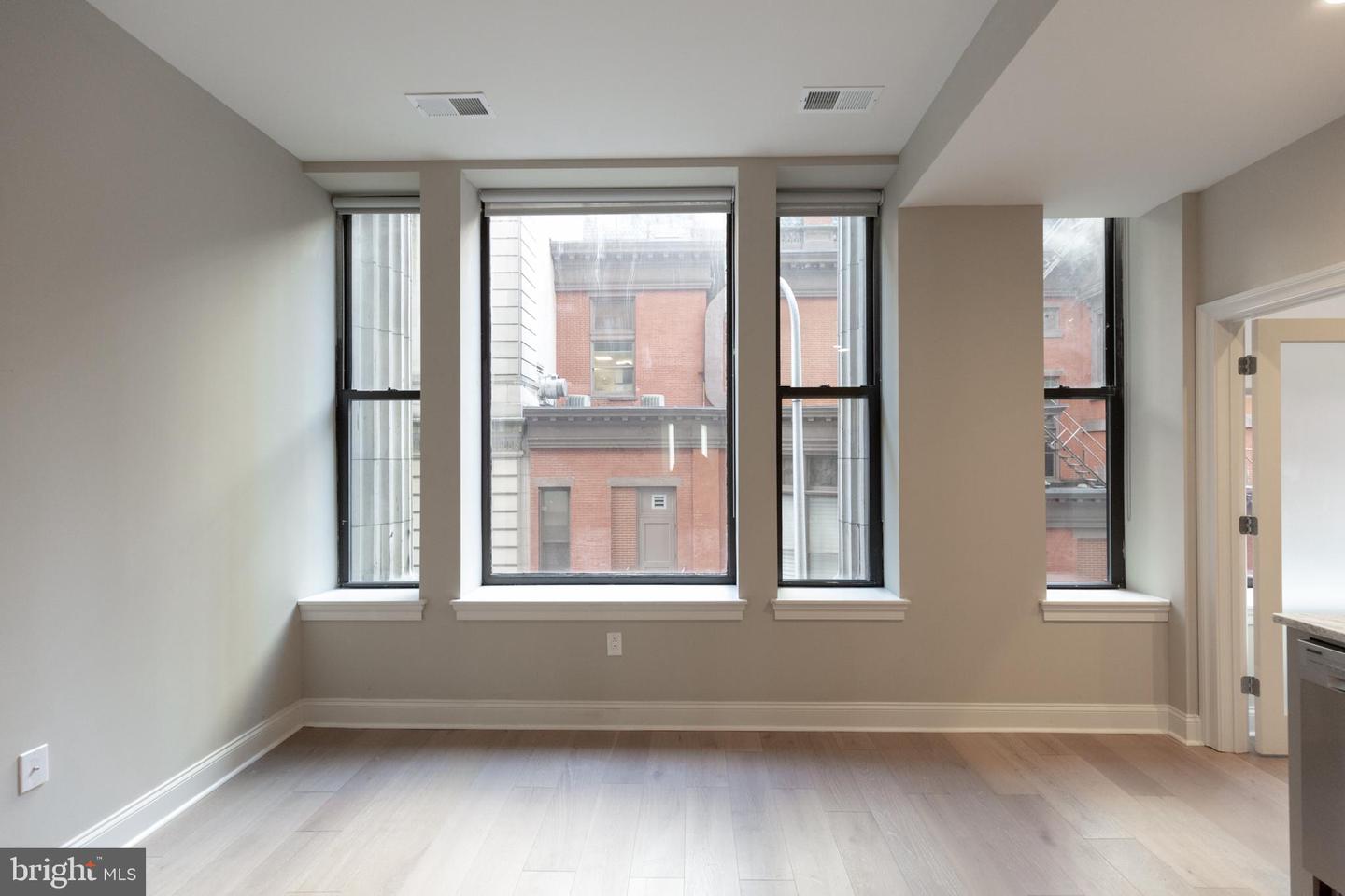 1411-6 Walnut St #211 Property Photo 11