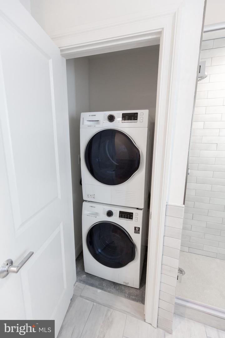 1411-6 Walnut St #211 Property Photo 16
