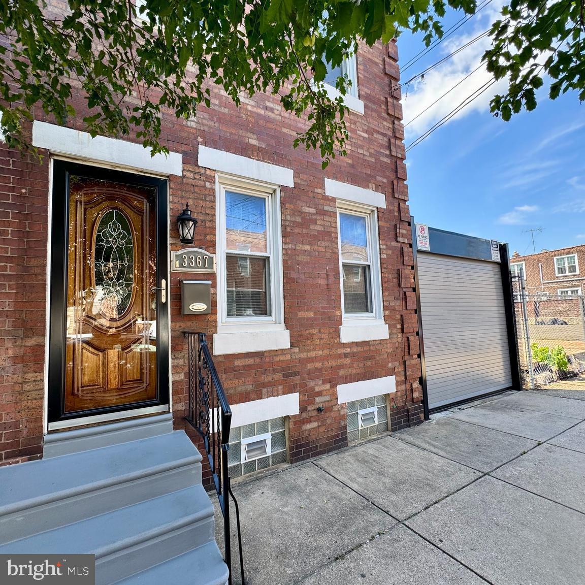 3367 Edgemont St Property Photo 1