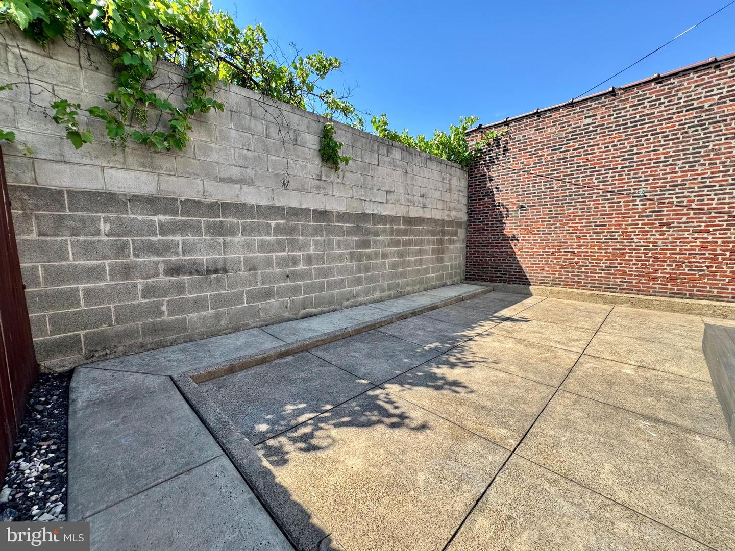 3367 Edgemont St Property Photo 22