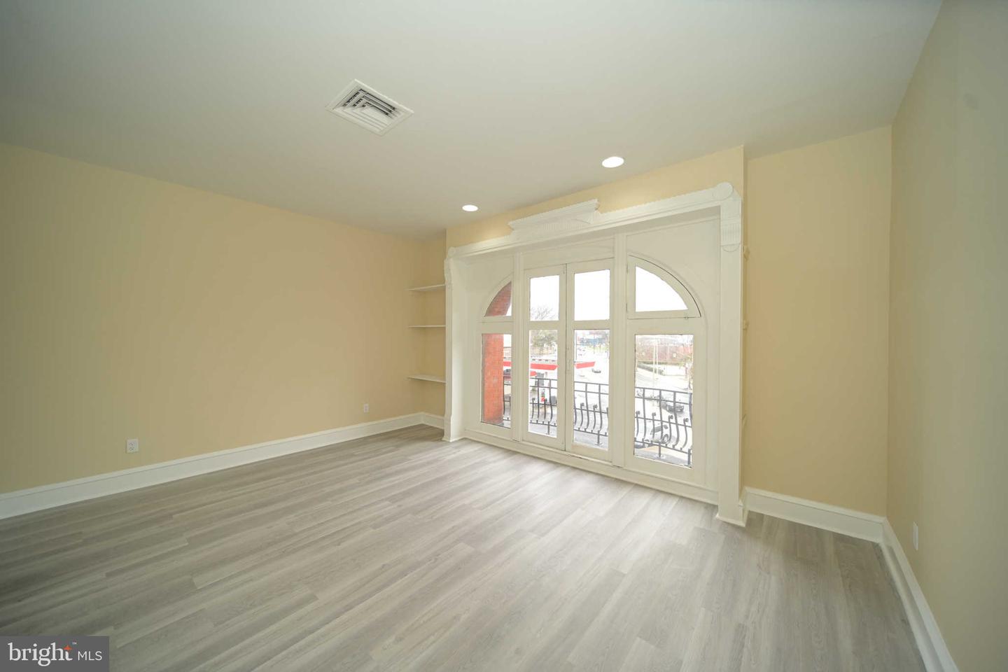 1816 W Girard Ave Property Photo 10