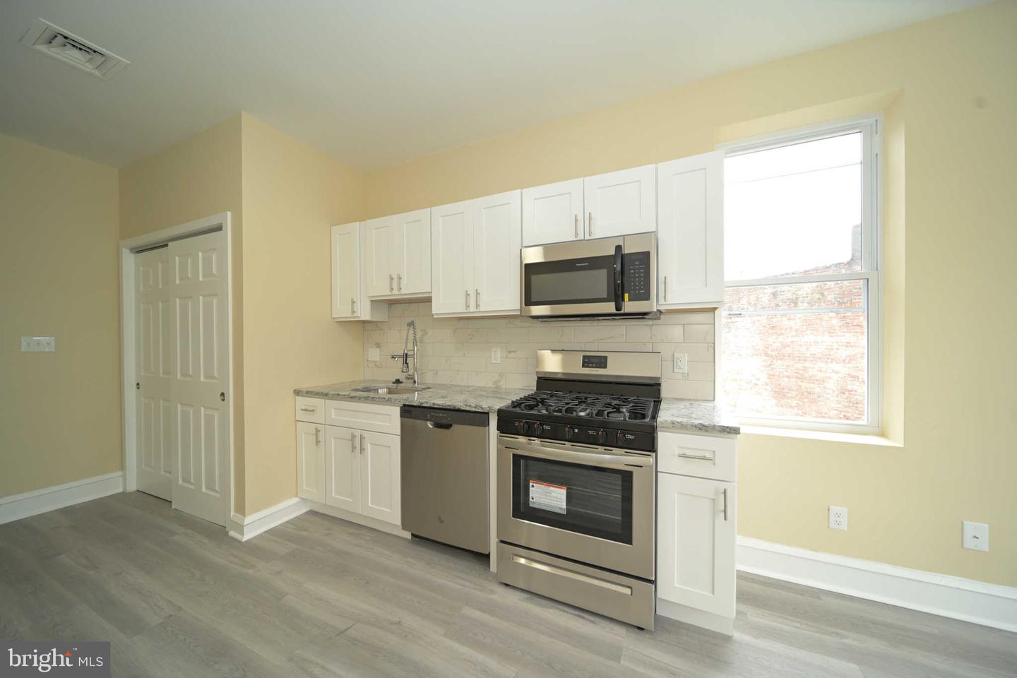 1816 W Girard Ave Property Photo 13