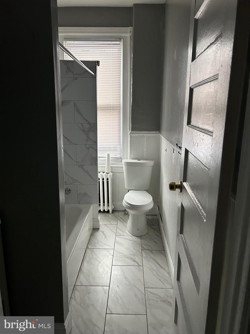 6140 Vine St #2nd Floor Property Photo 9